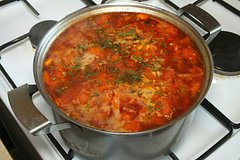 Россиянка уронила младенца в кастрюлю с кипящим супом