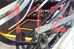 Четырехлетней девочке зажевало руку на эскалаторе в российском торговом центре