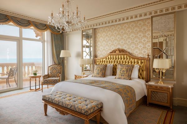 Эксклюзивные праздничные предложения от Raffles The Palm Dubai