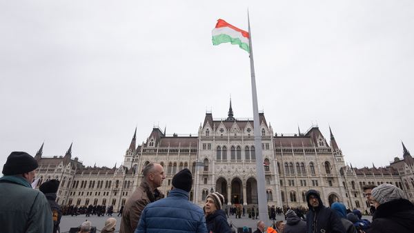 Орбан заявил о готовности Венгрии предоставить площадку для переговоров по Украине