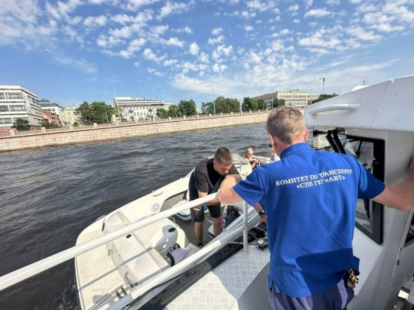 Судоводители Северной столицы в 2025 году более 200 раз нарушили правила